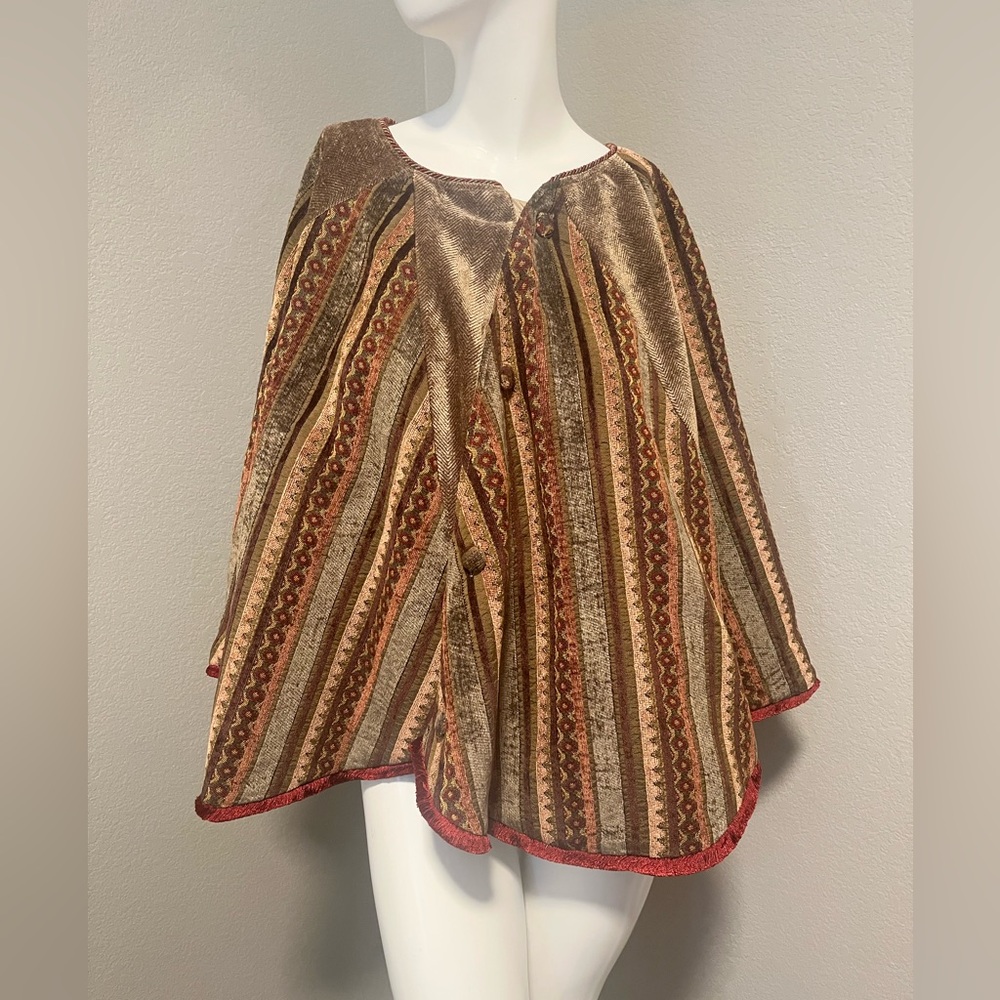 Villa Bacci Vintage Women’s Striped Multicolor Tapestry Cape Size OS